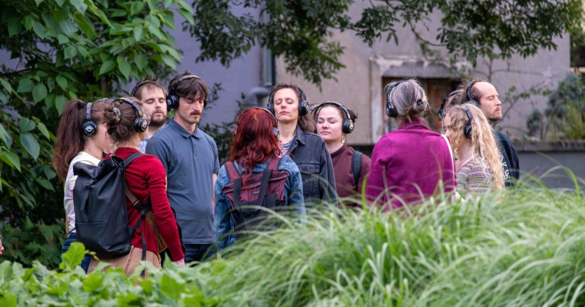 Festival TO)pot letos raziskuje tišino skozi zvok in hojo