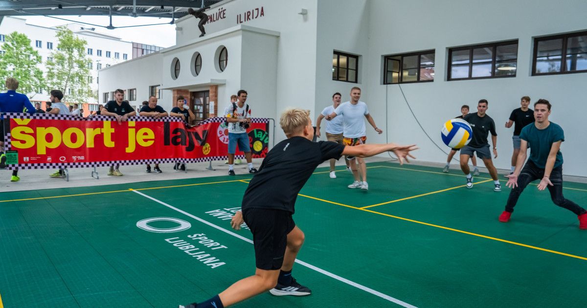 Ulična košarka pred Gimnastičnim centrom Vič v sklopu Šport je lajv