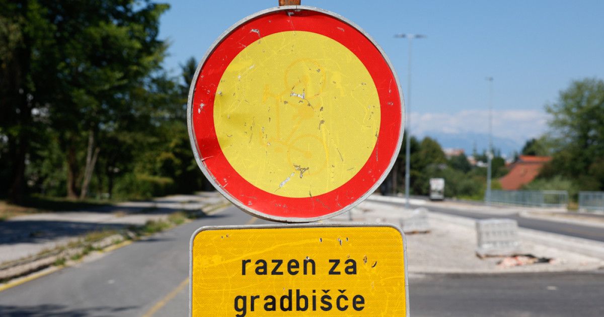 Nova delna zapora križišča Ceste v Mestni log in Barjanske